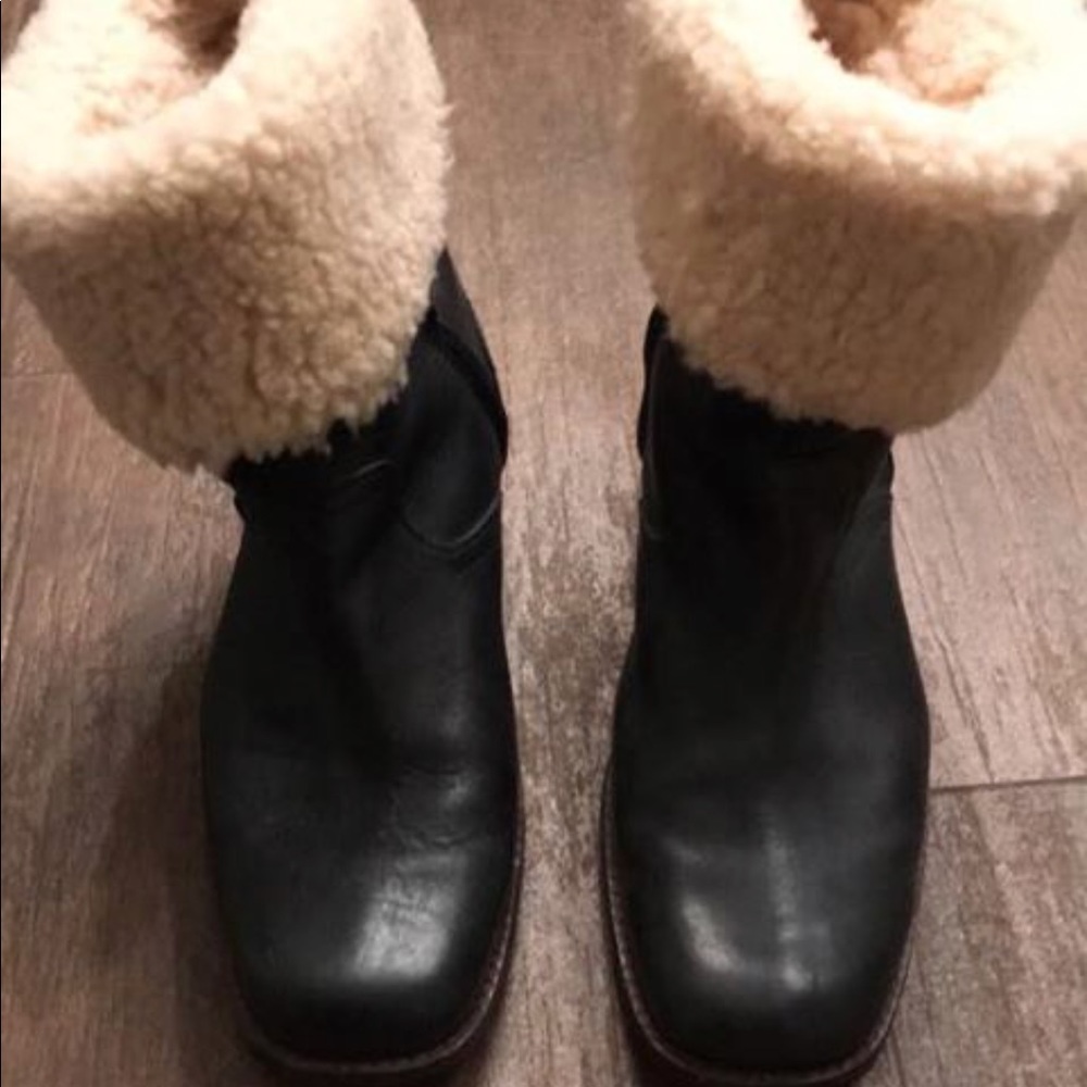 UGG Leather Boots Black Size 8